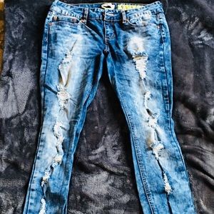 Woman’s skinny jeans